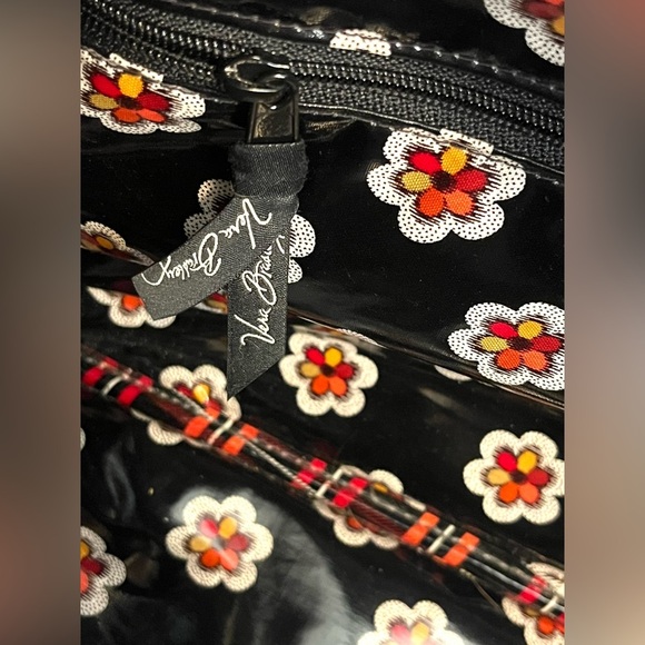 Vera Bradley Stylish Black & Red Plaid Travel Duffel Carry-On Frill Bag - Picture 15 of 15